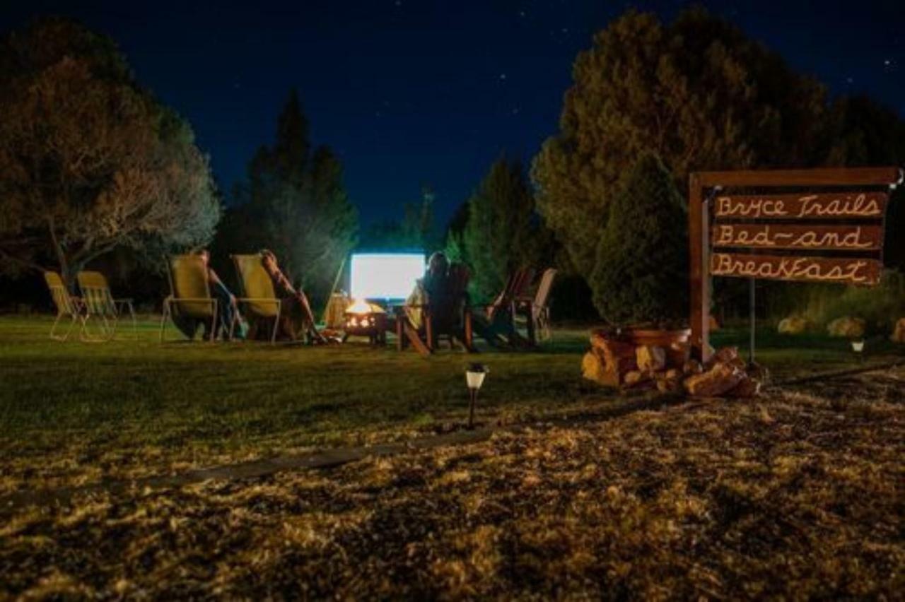 טרופיק Bryce Trails Bed And Breakfast מראה חיצוני תמונה